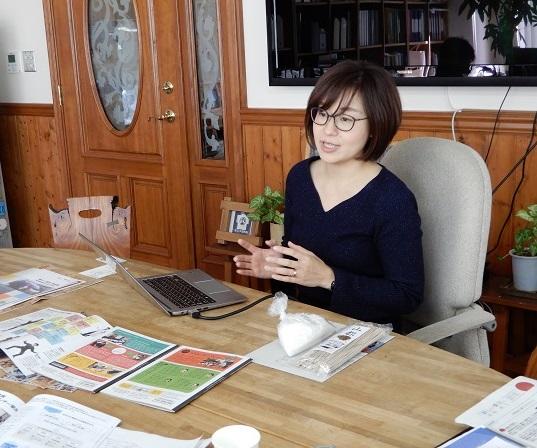 写真３「こうふく通信」事務局長の椎根里奈さん.JPG
