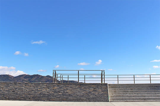 雄勝町波板地区の防潮堤