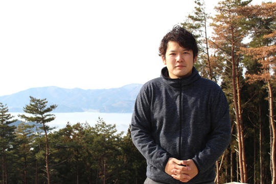 「NPO法人桜ライン311」で働きながら、「ばばばTV」を主宰する清水さん