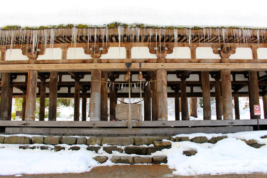 正確な建立年はわかっていませんが平安時代末期から鎌倉時代初期に建てられたものと言われています。修理・復元を経ていまの形になりました