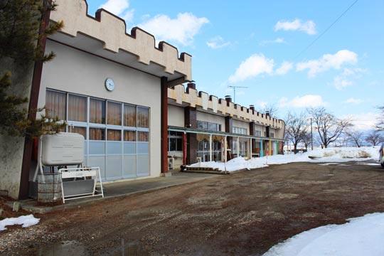 元々は幼稚園の園舎だった可愛らしい建物がIIEの事務所です