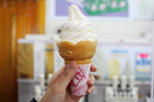 クリーミイなべこの乳ソフトクリーム
