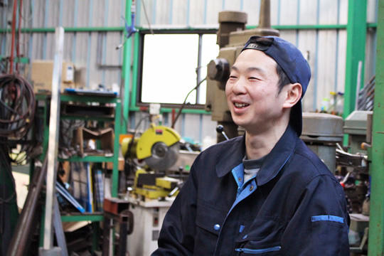 「△tetsumono△」を製作する岩間邦明さん